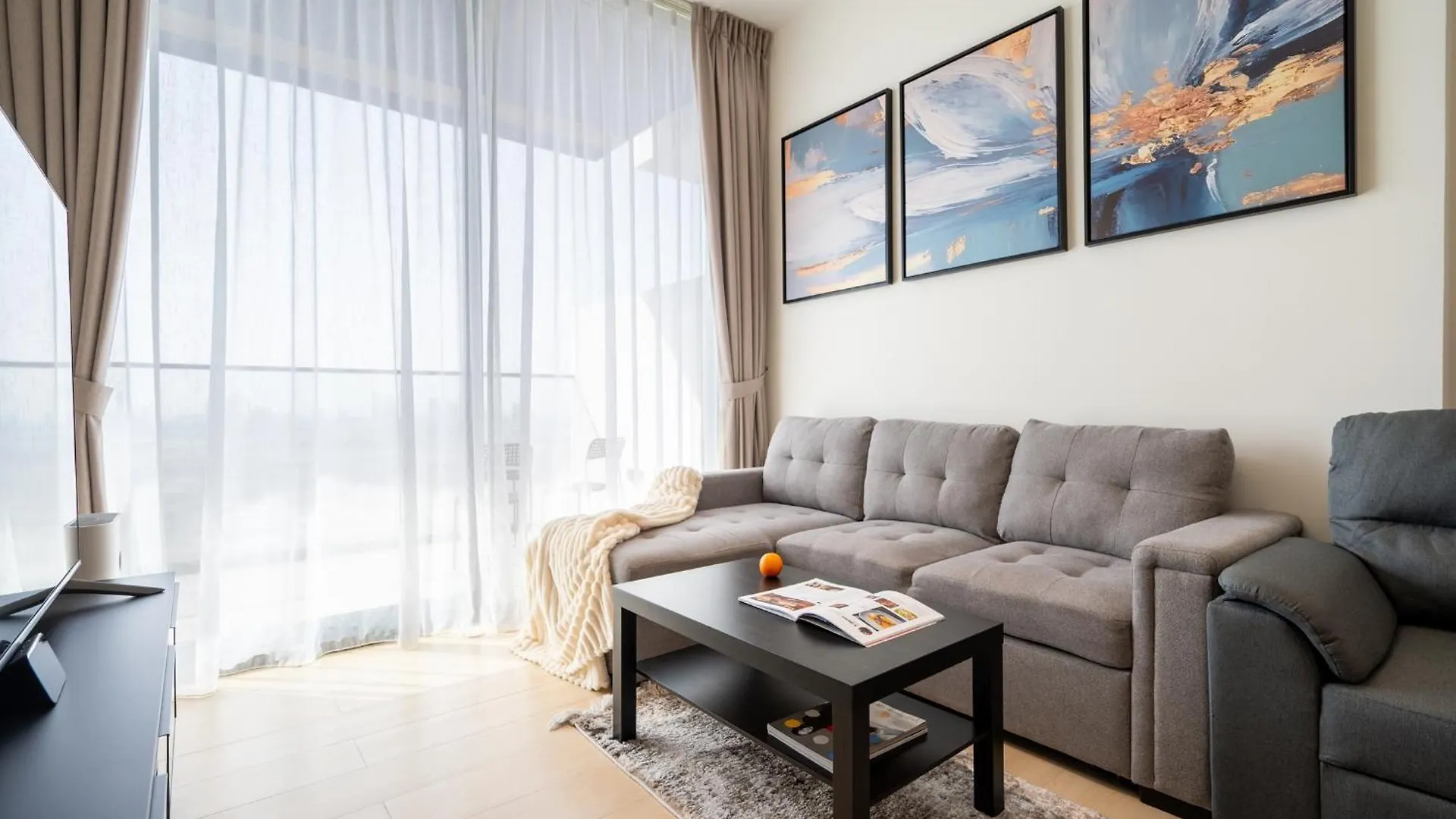 Apartment Cozy New Brand 1Br At Jvc Binghatti Corner Dubai