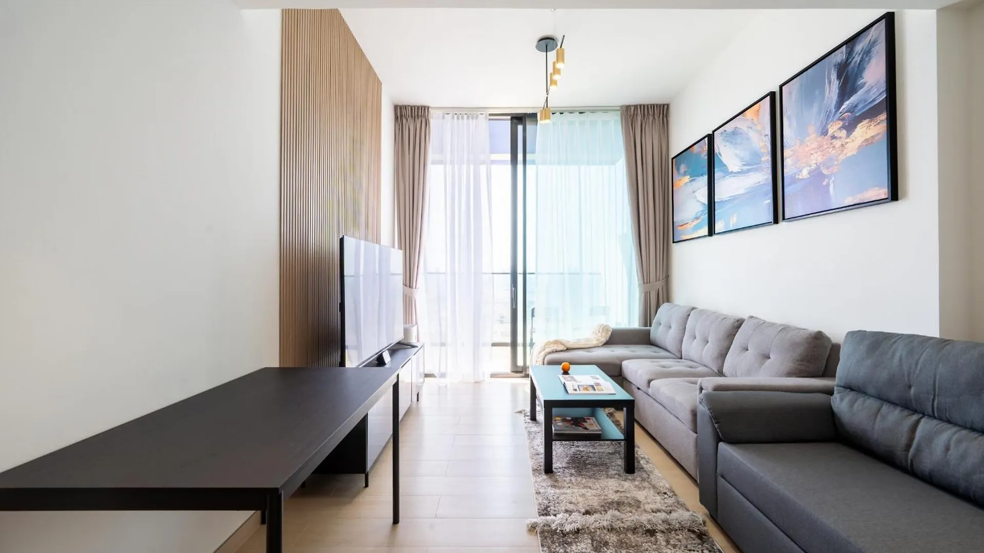 Apartment Cozy New Brand 1Br At Jvc Binghatti Corner Dubai