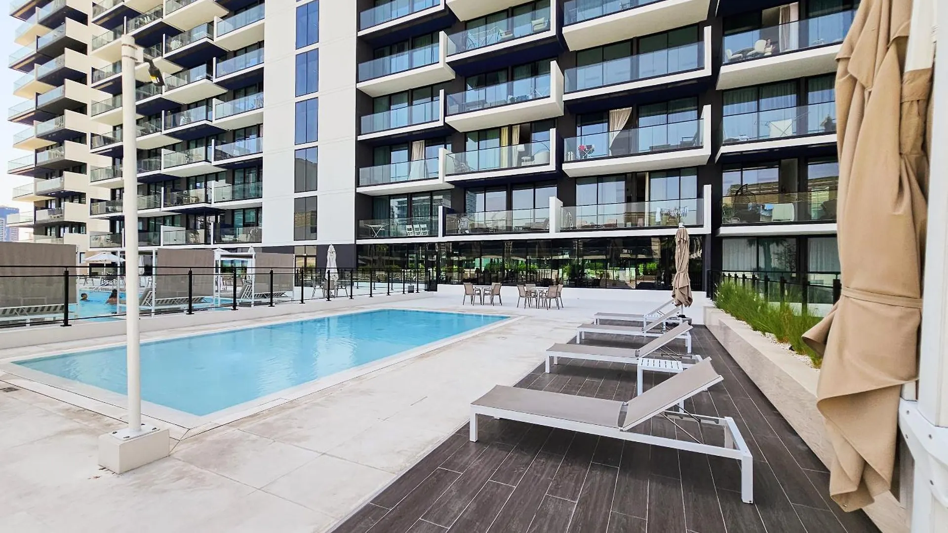 Cozy New Brand 1Br At Jvc Binghatti Corner Dubai